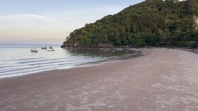 เดือนความรักหาทรัพย์สวย ที่ดินติดถนนหลวงใกล้หาดบางเบิด ไร่ 8แสน