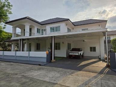 ให้เช่าบ้านพูลวิลล่า 2 ชั้น เดือนละ 50,000 บาท หรูหรา พื้นที่กว้า