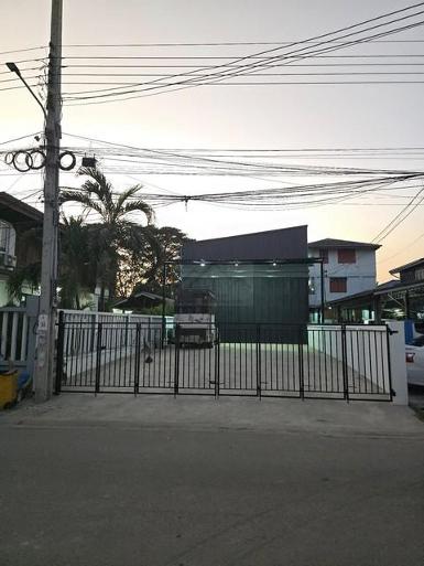  ให้เช่าโกดัง พร้อมออฟฟิศสร้างใหม่ 100 ตร.ว. ถนนกรุงเทพกรีฑา 35 