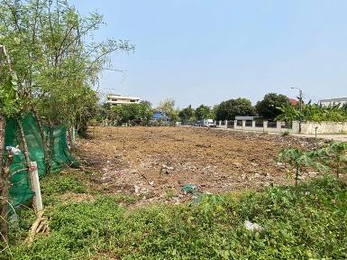 ขายที่ดิน 440 ตรว รามอินทรา42 ปากซอยติด MRT รามอินทรา กม.6 