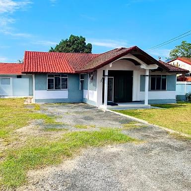 บ้านกว้าง 102 ตร.วา.Lotus ศรีราชา 1.4 กม.J Park ศรีราชา 2.9 กม.