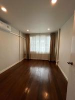 BTSเอกมัย 2.5ก ทองหล่อ ใหญ่ ทาวน์เฮาส์ 2 ชั้น 4นอน พัฒนาการ 21-25