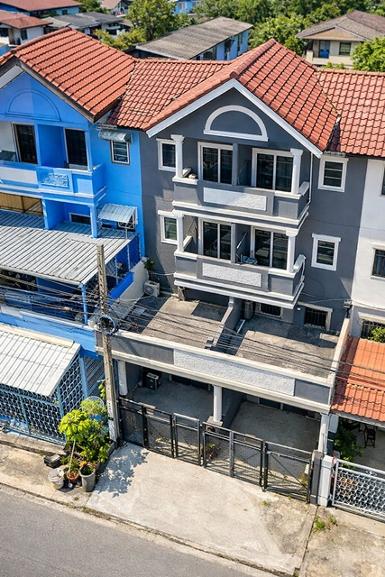 ประชาอุทิศ 70-76 โลตัส ประชาอุทิศ 900 ม. ทาวน์เฮ้าส์ให้เช่า 6นอน 