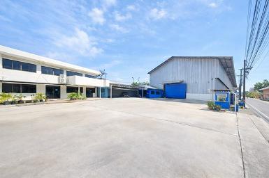 โกดังให้เช่า 8นอน ติดสวนหลวง 2000ตร เฉลิมพระเกียรติ ร.9 ซอย 41-47