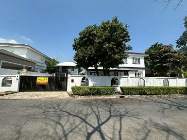 พื้นที่กว้าง 206 ตร.ว. พร้อมบ้านน็อคดาวน์ เหมาะทำโฮมออฟฟิศ