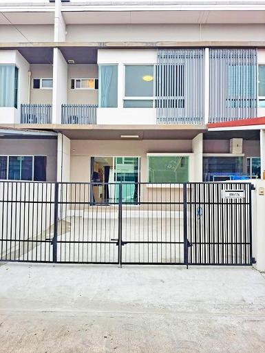 ทาวน์โฮม 2ชั้น 2 นอน สตรีทมาร์เก็ต800ม. ดูโฮม ประชาอุทิศ90 1กม. 