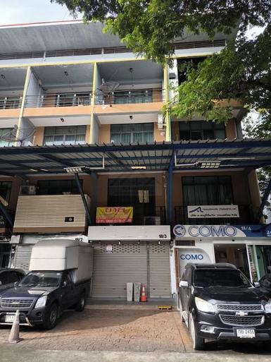 ขายโฮมออฟฟิศ 4 ชั้น ซอย 20 มิถุนา ย่านสุทธิสาร ห้วยขวาง