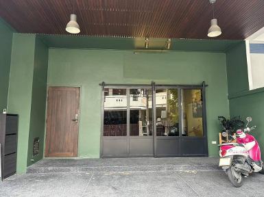 ให้เช่าทาวน์โฮม 3 ชั้น 48.5 ตร.ว. ศรีวรา ทาวน์อินทาวน์ ลาดพร้าว 9