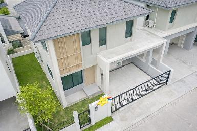 ให้เช่าบ้านเดี่ยว ราชพฤกษ์ 3 นอน วัดสวนแก้ว ท่าเรือพระราม 5 2.5 