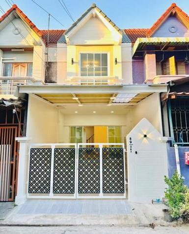 ขายทาวน์เฮาส์ 2 ชั้น 18 ตร.ว. หมู่บ้านมารวย บางเขน ซอยพหลโยธิน 54