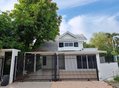 CH1149 ให้เช่าบ้านหลังมุม สัมมากร รามคำแหง 112 ขนาด 256 ตรม. เฟอร