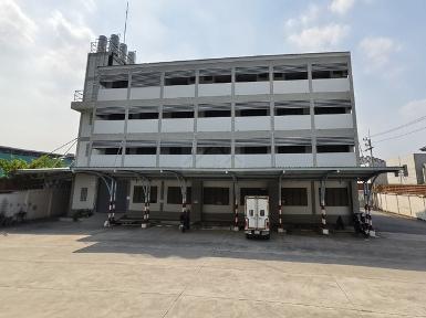 ให้เช่าออฟฟิศพร้อมอาคารโกดัง 4 ชั้น 2,016 ตรม ย่านลาดกระบัง