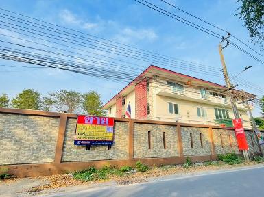 ขายโกดัง 3 ชั้น 378.4 ตารางวา สภาพดี ติดริมถนนประชาอุทิศ 72 ทุ่