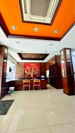 อาคารพาณิชย์ 2 คูหา 5 ชั้น 15แอร์ 14นอน ตรงข้ามม.รามคำแหง 600 ม. 