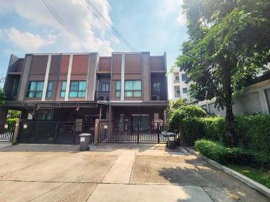 ขาย ทาวน์เฮ้าส์ เวิร์ฟ เพชรเกษม 81 ถนน มาเจริญ หนองแขม กรุงเทพมหา