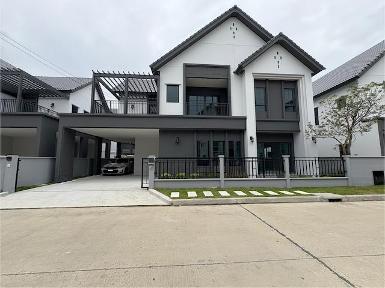 ให้เช่าบ้านเดี่ยว Centro บางนา เฟส 2 ย่านเมกาบางนา 