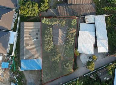 ขายที่ดินแถมบ้าน 1 หลังทำเลดีใกล้วงแหวน3เข้าซอยไม่ลึกห่างสนามบิน1