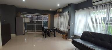 ให้เช่าบ้านเดี่ยว2ชั้นเลี้ยงสัตว์ได้หมู่บ้านอารียาเมทโทรเกษตร-นวม