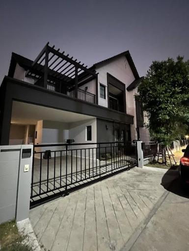 ให้เช่า บ้านเดี่ยว 2 ชั้น CENTRO BANGNA ใกล้เมกะบางนา