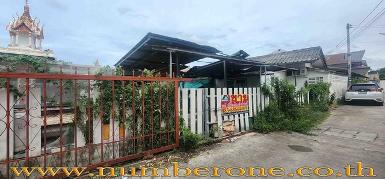 หมู่บ้านกอล์ฟวิว ถ.หัวหิน-ห้วยมงคล ต.หัวหิน อ.หัวหิน จ.ประจวบคีรี