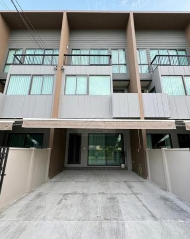 ให้เช่าทาวโฮม 3 ชั้น บ้านกลางเมือง พระราม 9-กรุงเทพกรีฑา (ตัดใหม