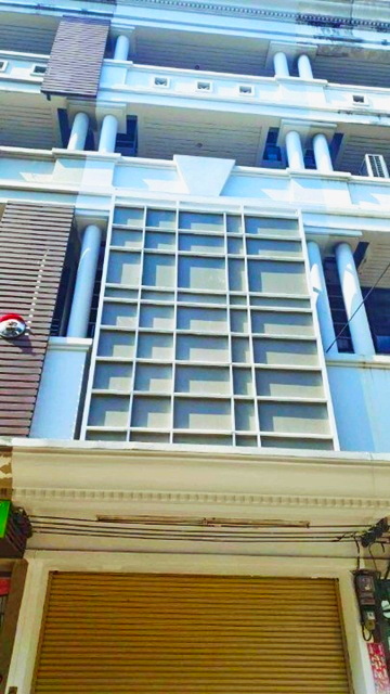 ให้เช่าอาคารพาณิชย์ 6 ชั้น ย่านพระราม 9 550 ตร.ม. MRT พระราม 9 3 