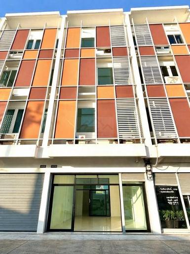 ให้เช่าอาคารพาณิชย์ 4 ชั้น โครงการวิซีโอ รามคำแหง ติดถนนราษฎร์พัฒ