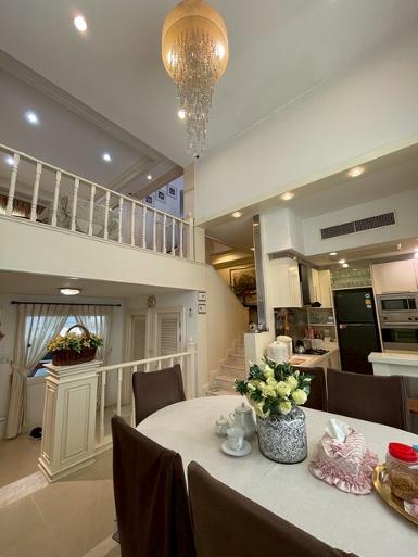 P1884 ให้เช่า ทาวน์โฮมหรู คริสตัล วิลล์ Townhome Crystal Ville