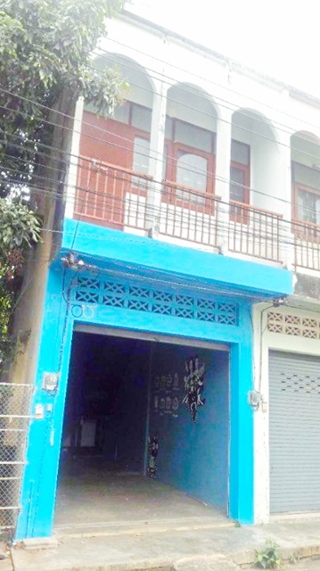 ตึกแถวให้เช่าใจกลางเมืองลำปาง 3 นอน รร.ลำปางกัลยาณี 600 ม. 