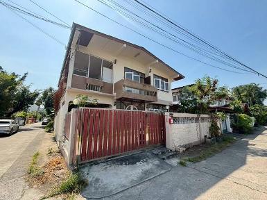 ขายบ้านเดี่ยว 2 ชั้น ซอยลาดพร้าว 109 หลังมุม ใกล้เดอะมอลล์บางกะปิ