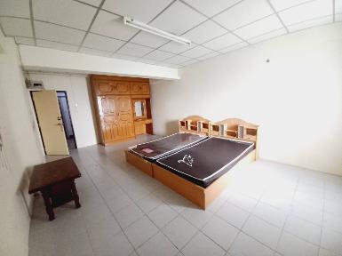 ให้เช่าเอแบคคอนโดทาวน์ ชั้น 7 ใกล้ ม.ABAC มีเตียง 3.5 ฟุต 2 เตียง