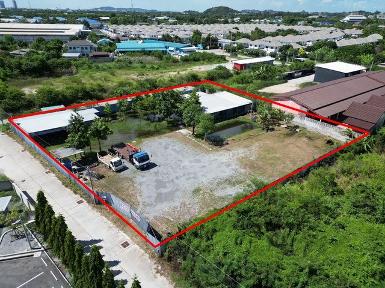 ขายที่ดินห้วยกะปิ พร้อมสิ่งปลูกสร้าง แปลงสวย ใกล้ถนนข้าวหลาม 