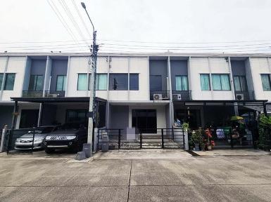 ขายทาวน์เฮ้าส์ หมู่บ้านพลีโน เวสเกต ถนนบ้านกล้วย-ไทรน้อย นนทบุรี