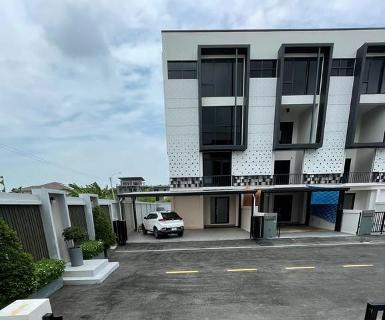 ให้เช่าโฮมออฟฟิศ 4 ชั้น 305 ตร.ม. เดอะฮาร์โมนี ซ.รามอินทรา62