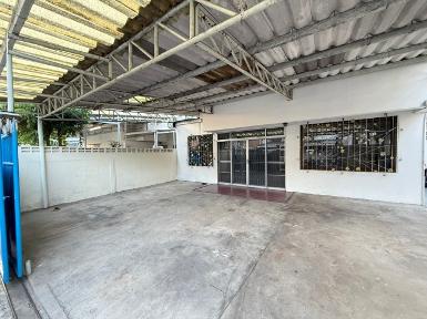 ให้เช่าบ้านเดี่ยวย่านใจกลางรัชดา4นอน2น้ำจอดรถได้3คันใกล้MRTสุทธิส