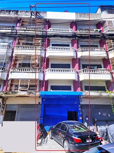  และ100ม. แอร์3 ทาสีใหม อ่อนนุช4-12 สุขุมวิท81 มี2 7-11 ในซอย 30ม