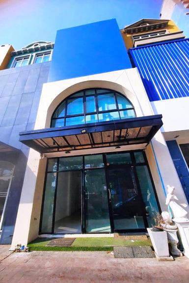  ให้เช่าอาคารพาณชิย์ 5ชั้น บน Skywalk ใหญ่มาก BTSปุณณวิถี 600ม.8น