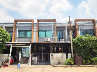 ขายทาวน์เฮ้าส์ หมู่บ้านเปี่ยมสุข เอสเกต แจ้งวัฒนะ-กาญจนาภิเษก 