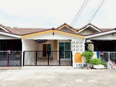 ขายทาวน์เฮาส์มือสอง รีโนเวทใหม่ มบ.ธนวรรณ แหลมฉบัง ศรีราชา ชลบุรี