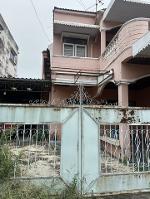 ขายบ้านทาวน์เฮ้าส์ 2 ชั้น แก้ววิลล่า 2 ลาดพร้าว เนื้อที่ 40 ตาราง