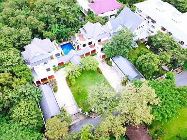 Chocolate Ville 2.1กม. 4นอน คฤหาสน์ Pool Villa 3 ซอยเสรีไทย 51-61