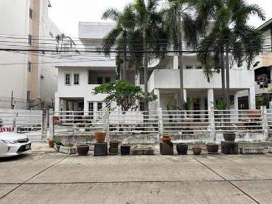 ขายบ้านเดี่ยว 4 ชั้น 120 ตร.วา ทาวน์อินทาวน์ ลาดพร้าว94