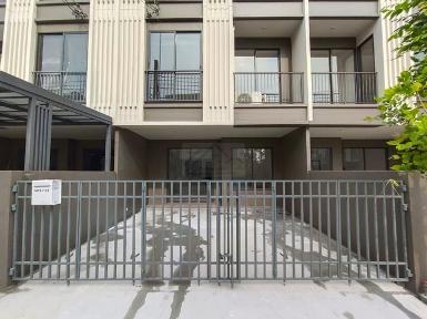 ขายทาวน์โฮม 3 ชั้น โครงการ เฌอคูน สุขุมวิท 77 MRT สถานีศรีนครินทร