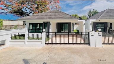 บ้านเดี่ยว 1 ชั้น พร้อมที่ดิน พื้นที่ใช้สอย 105 ตร.ม. เพียง 2.4 